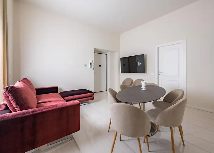 Wonderful Near The Colosseum 4* Rome